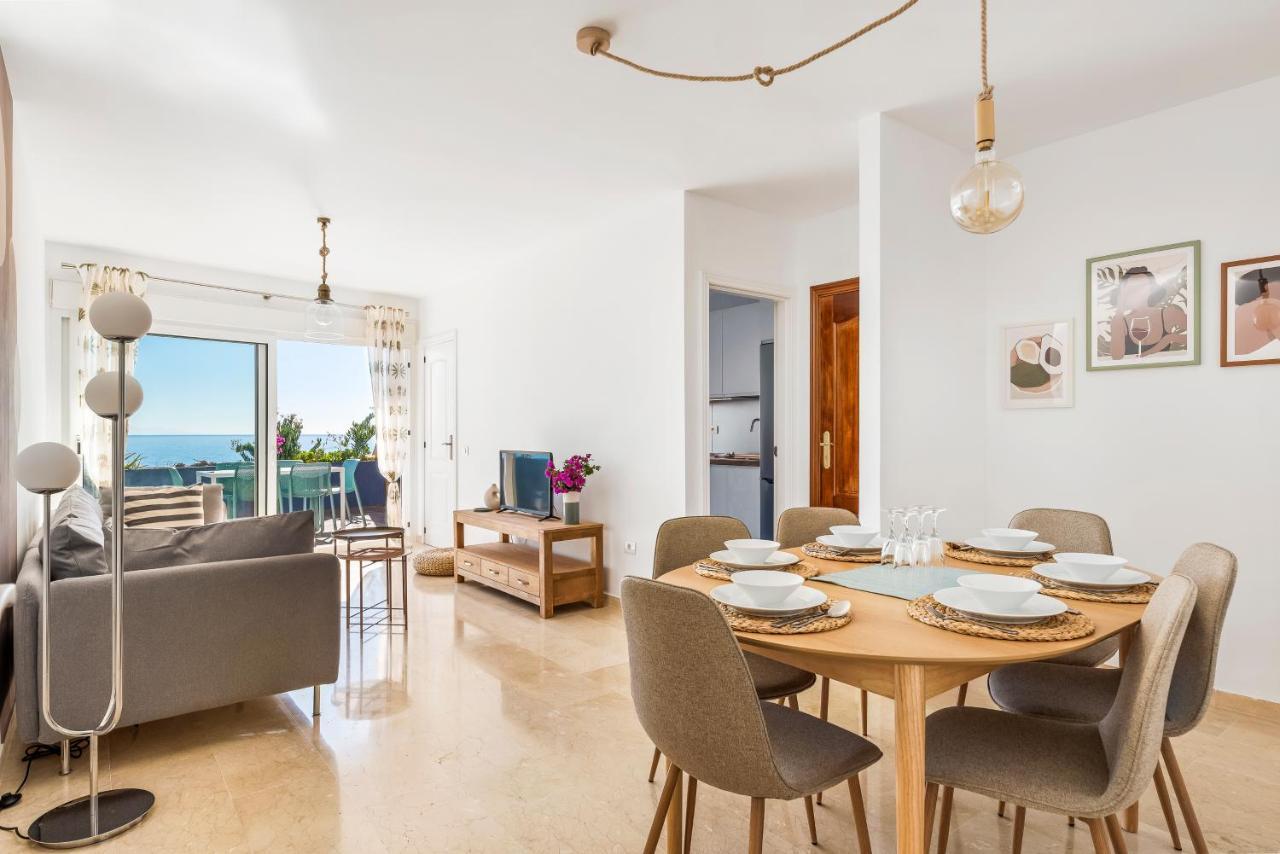 La Nea Beach Apartment Radazul エクステリア 写真